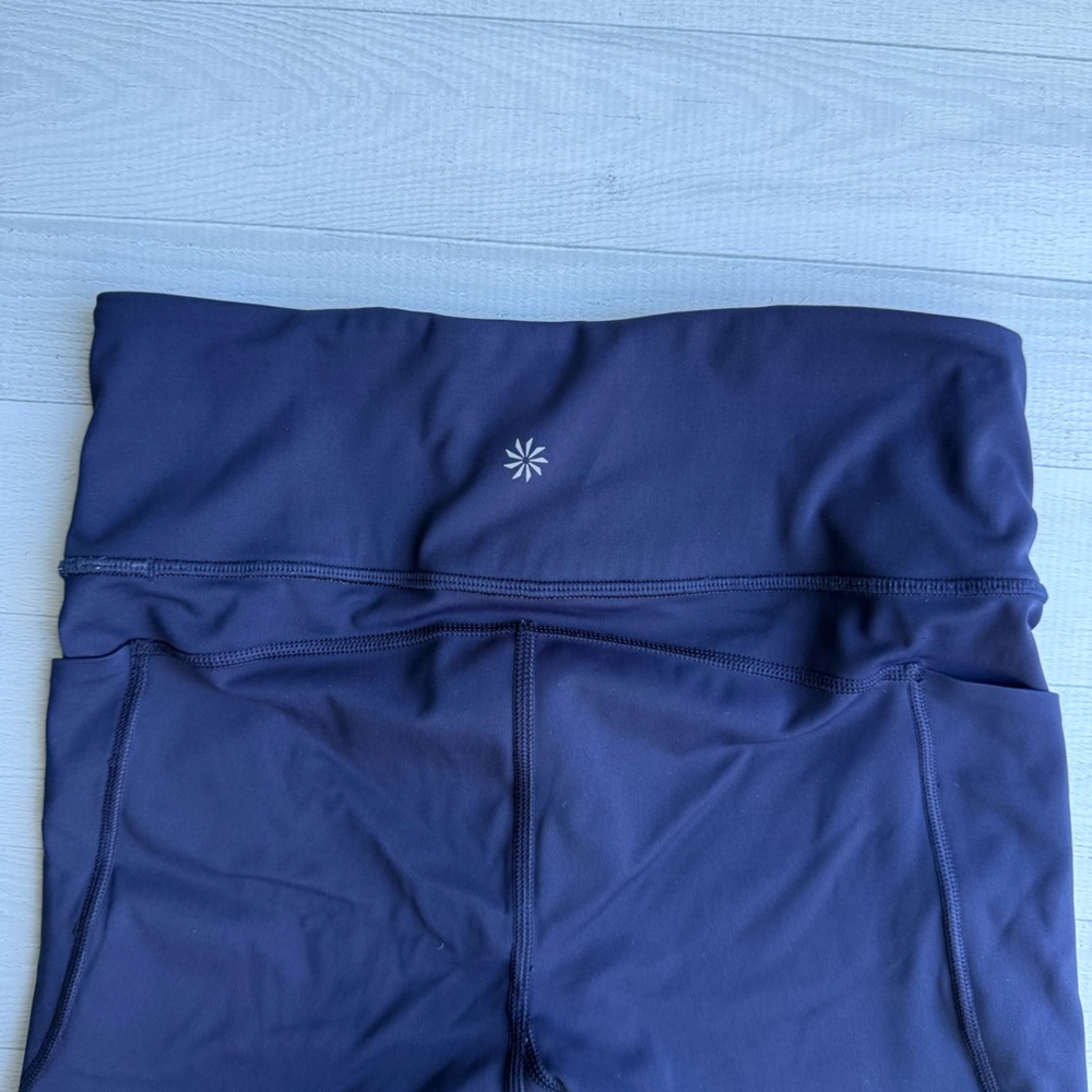 Athleta Ultimate Stash 7” Women's Blue Bike Short Size S - Picture 6 of 9